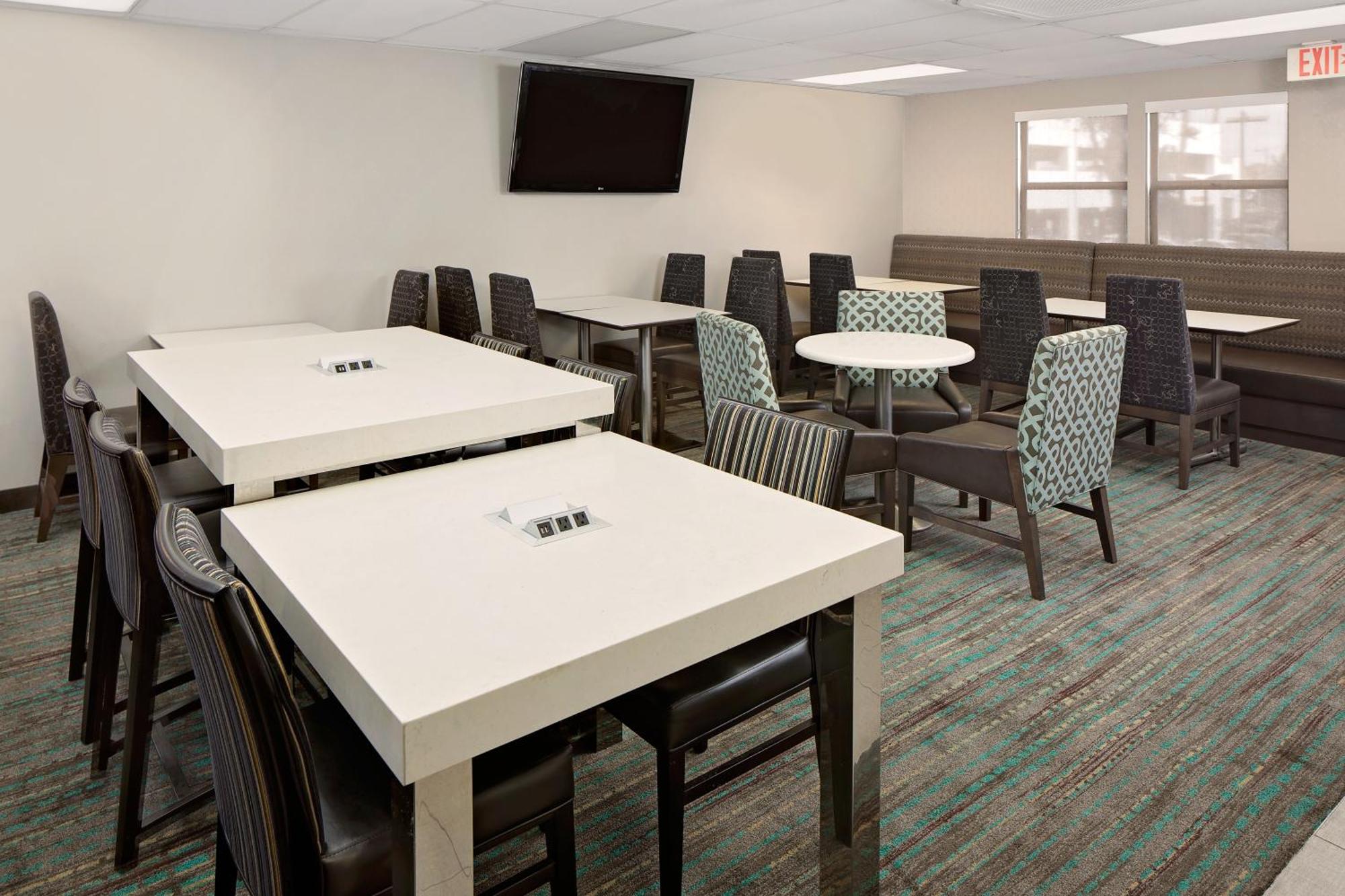 Residence Inn Ontario Airport Εξωτερικό φωτογραφία